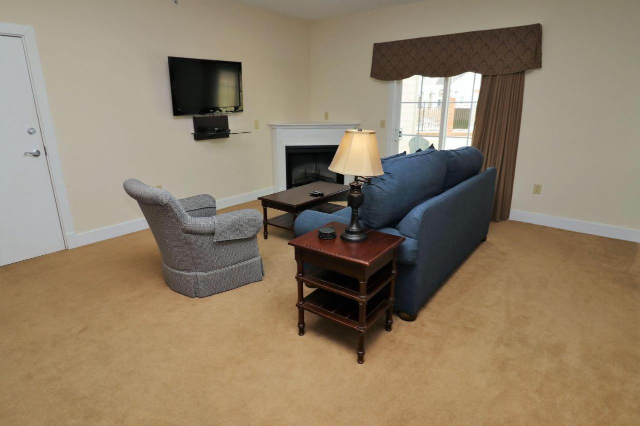 Kings Creek Plantation By Tripforth Williamsburg Room photo