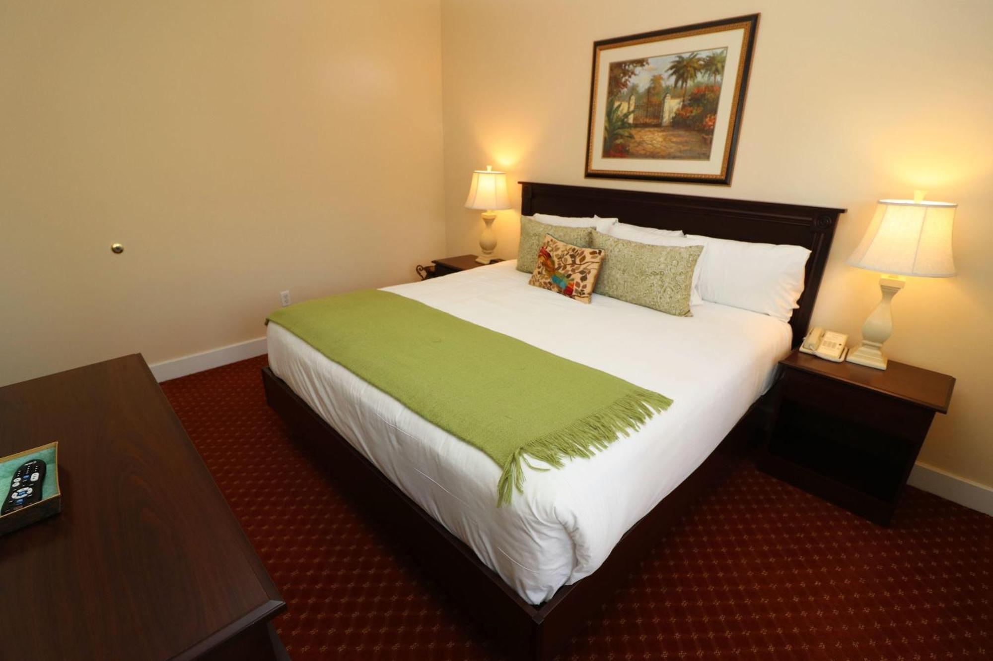 Kings Creek Plantation By Tripforth Williamsburg Room photo