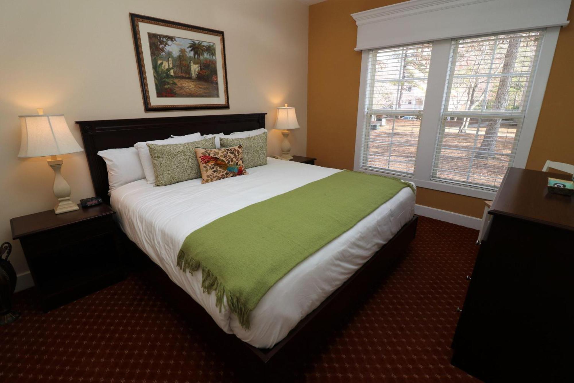 Kings Creek Plantation By Tripforth Williamsburg Room photo